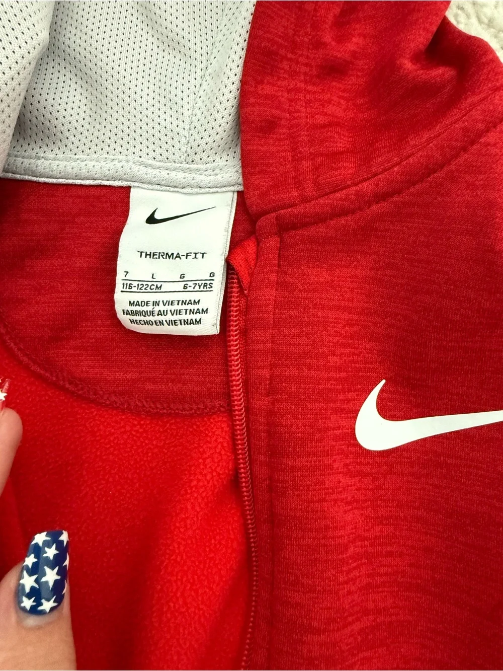 Nike kids zip